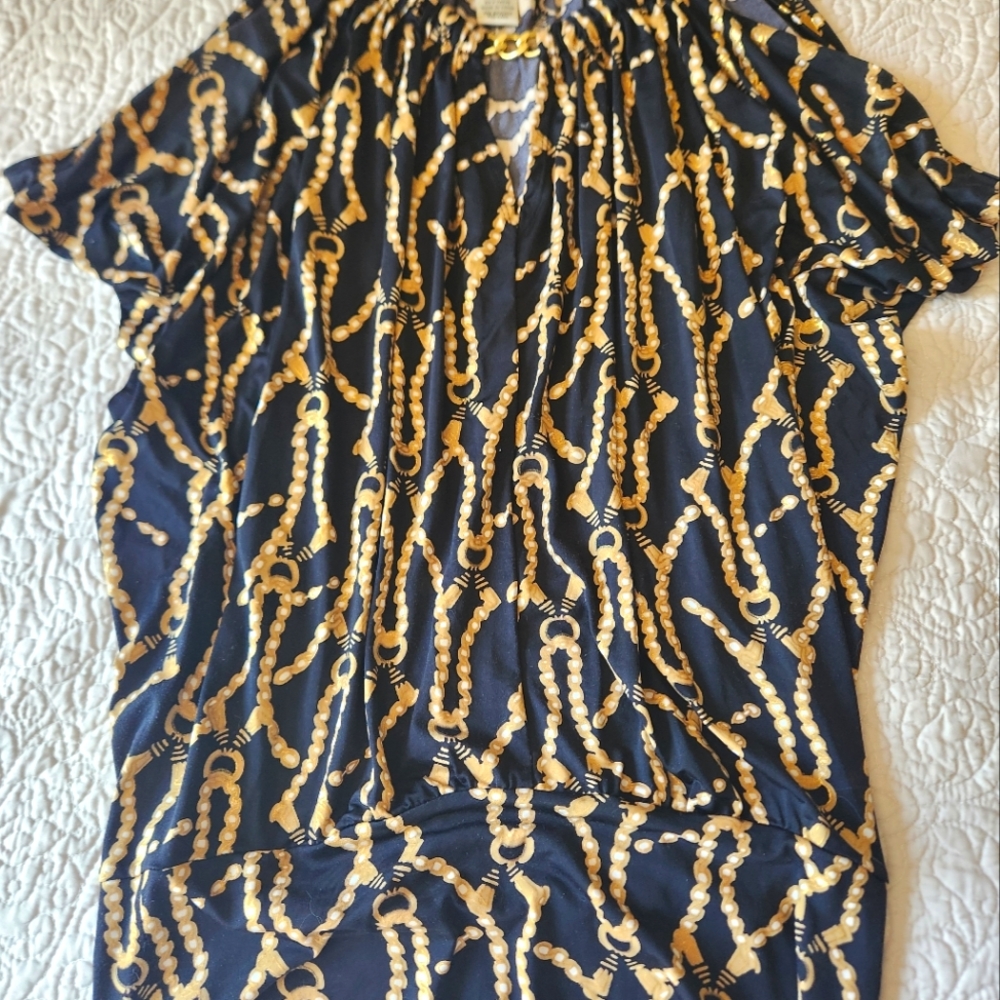Status print chain neck halter top